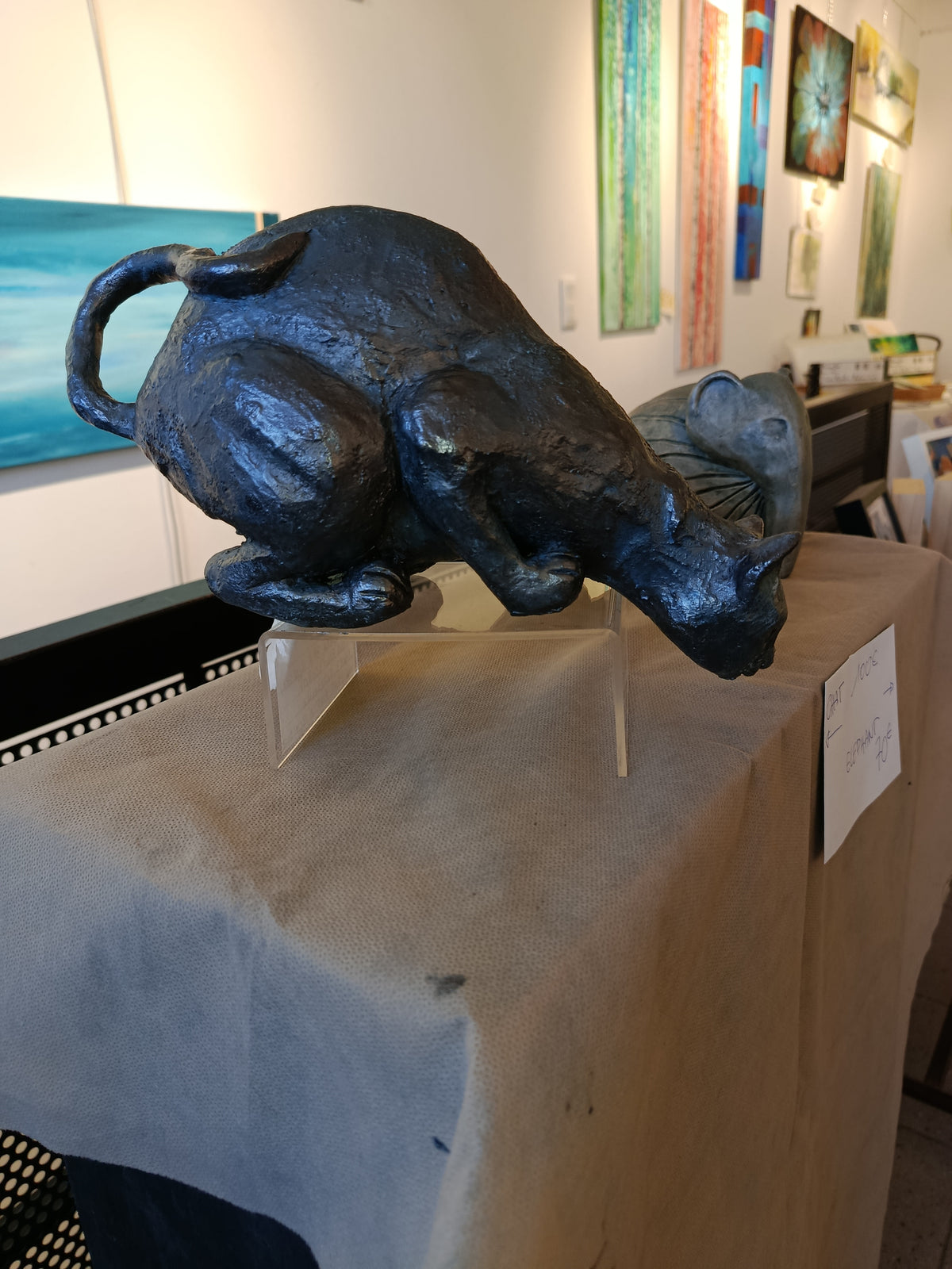Sculpture Chat sautant